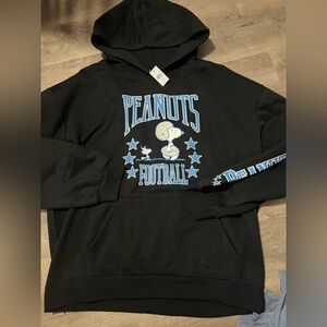 Peanuts Football Pullover Hoodie Size XL New
